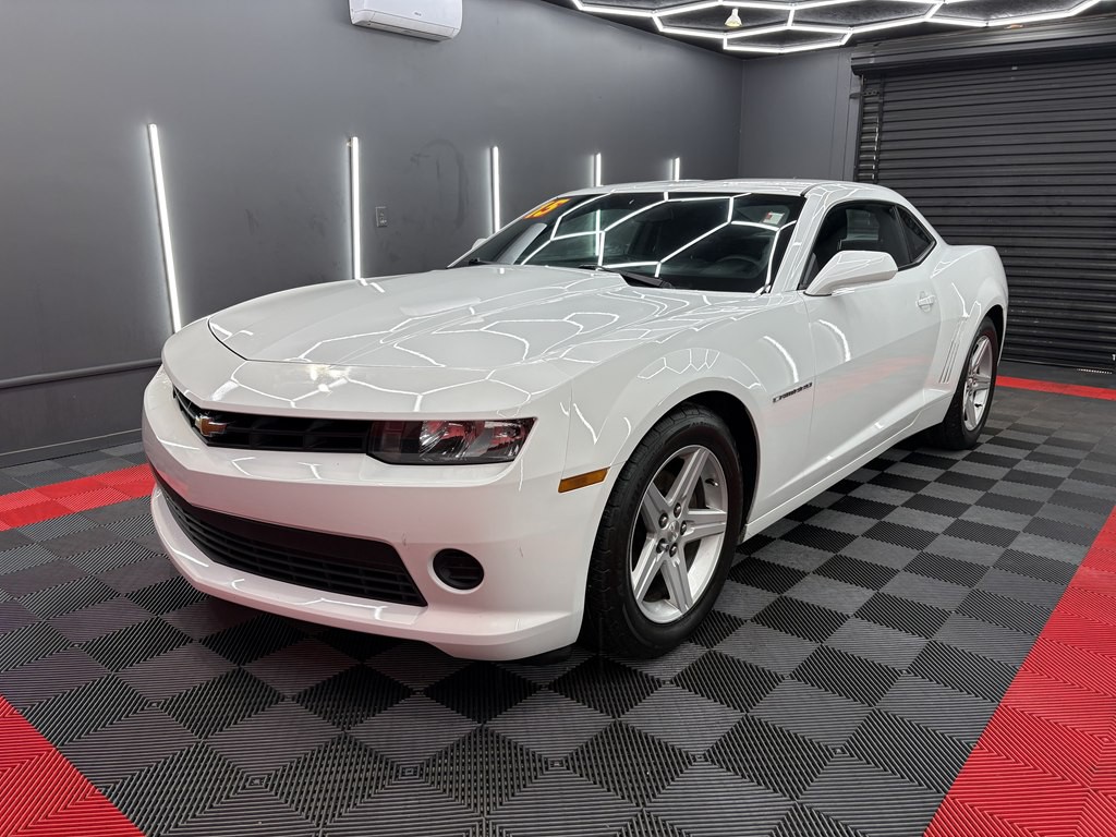 2015 Chevrolet Camaro Image 1