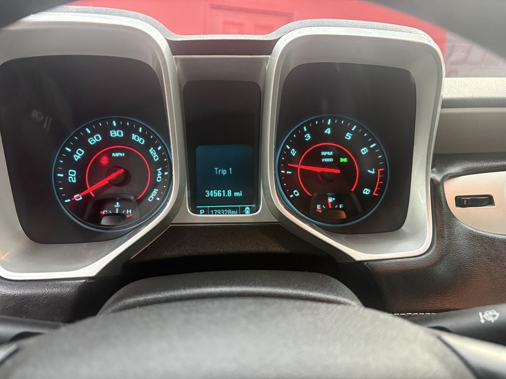 2015 Chevrolet Camaro Image 16