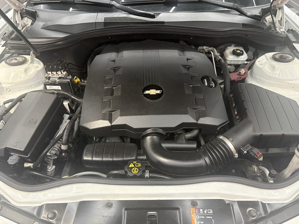 2015 Chevrolet Camaro Image 18