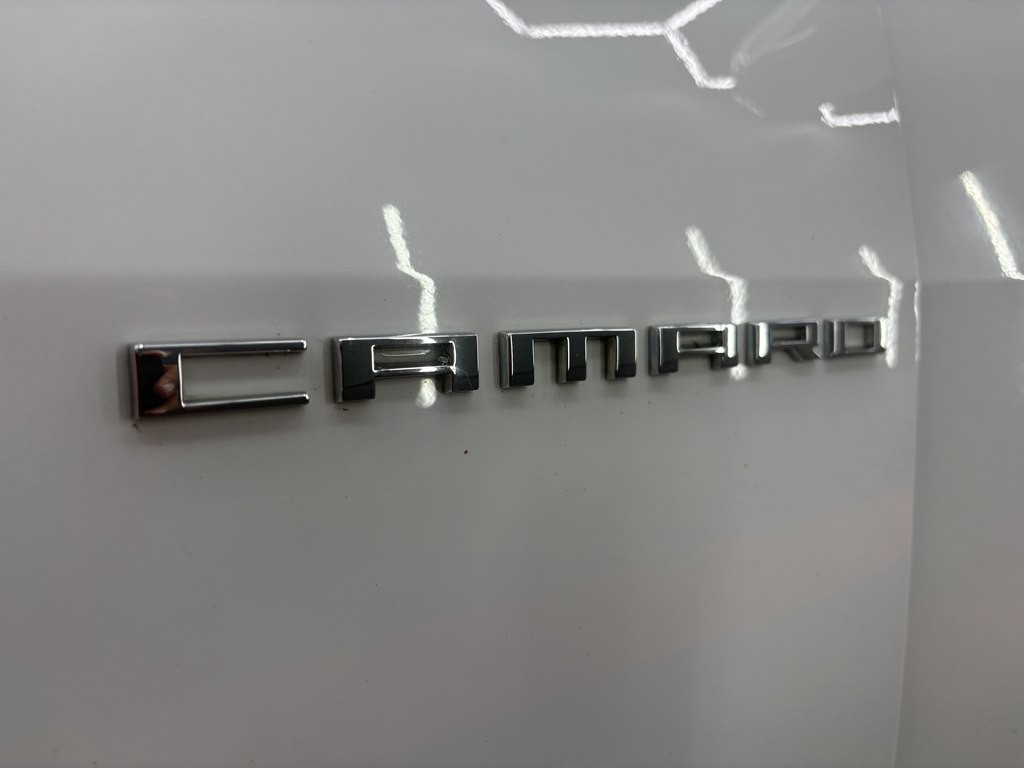 2015 Chevrolet Camaro Image 19