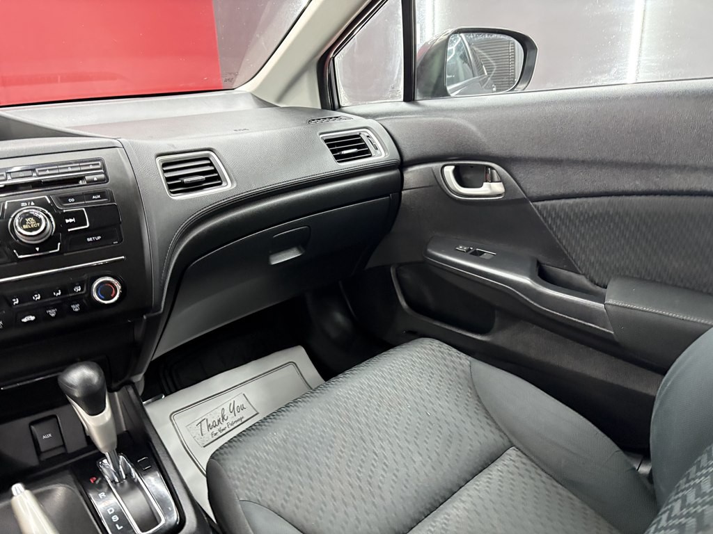 2015 Honda Civic Image 12