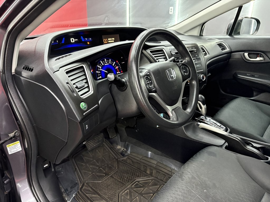 2015 Honda Civic Image 13