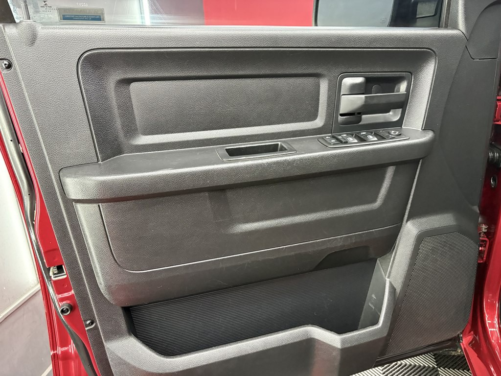 2015 RAM 1500 Image 7