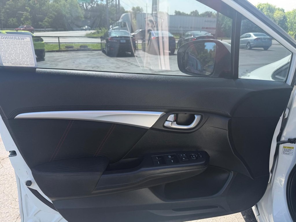 2015 Honda Civic Image 8