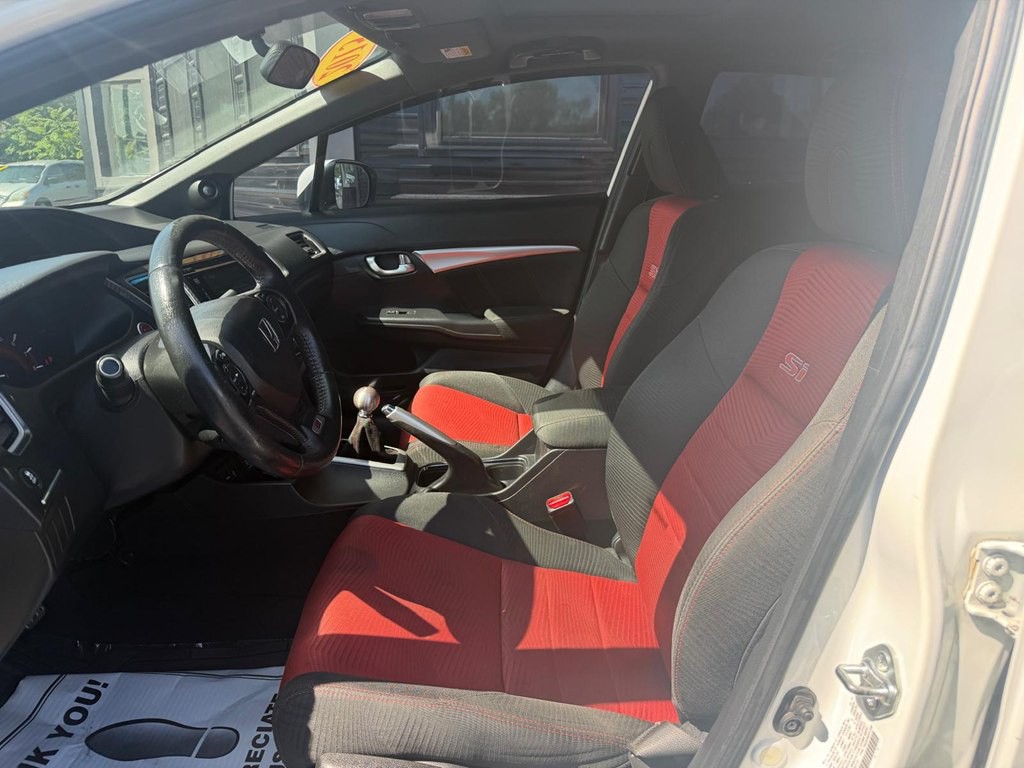 2015 Honda Civic Image 9