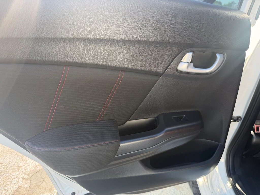 2015 Honda Civic Image 10