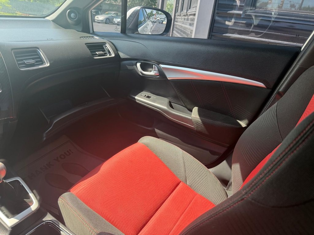 2015 Honda Civic Image 12