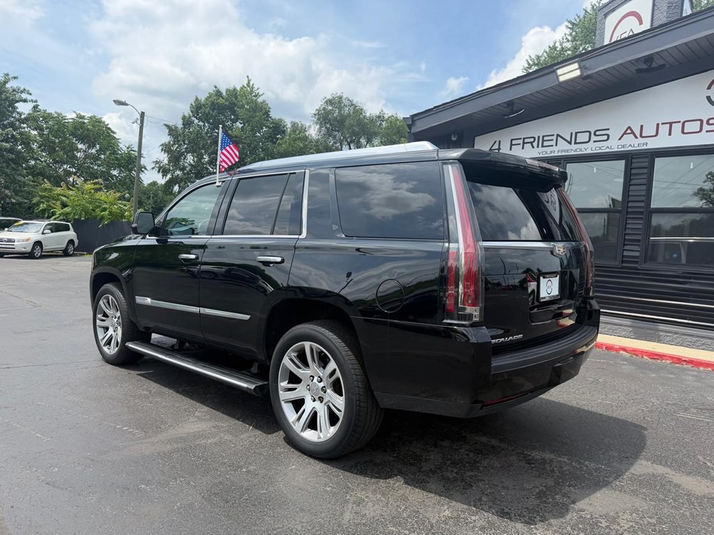 2016 Cadillac Escalade Image 4