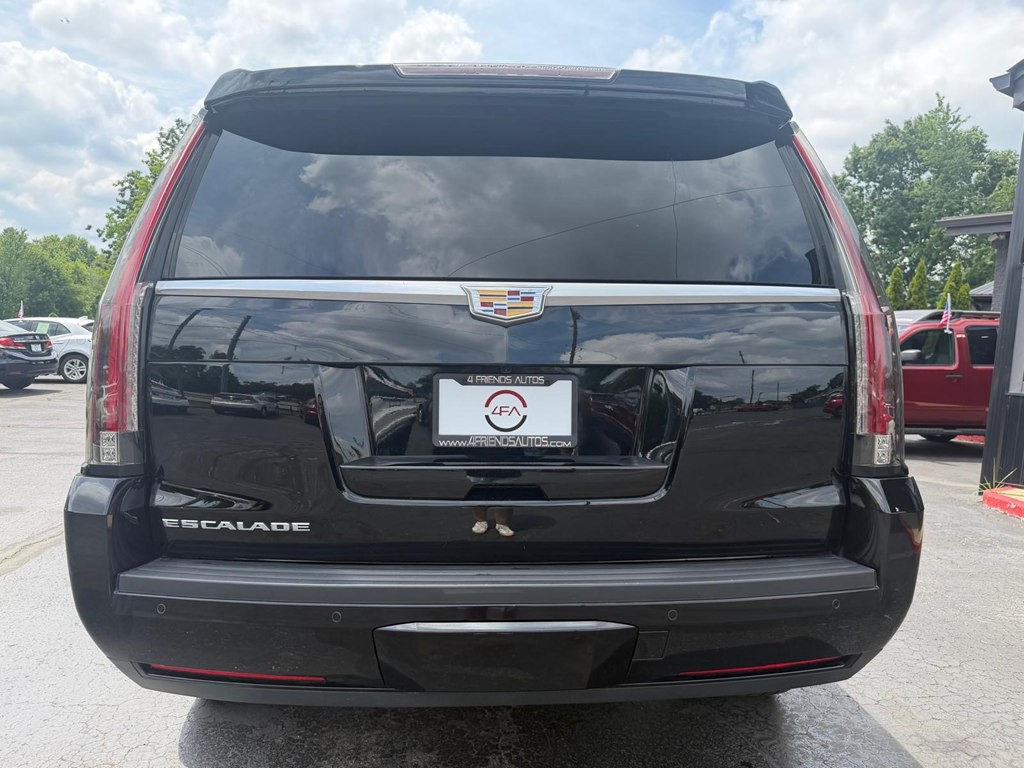 2016 Cadillac Escalade Image 5