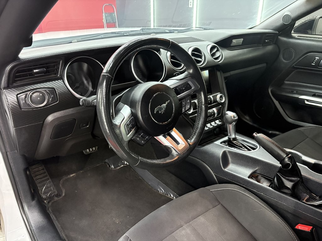 2021 Ford Mustang Image 11