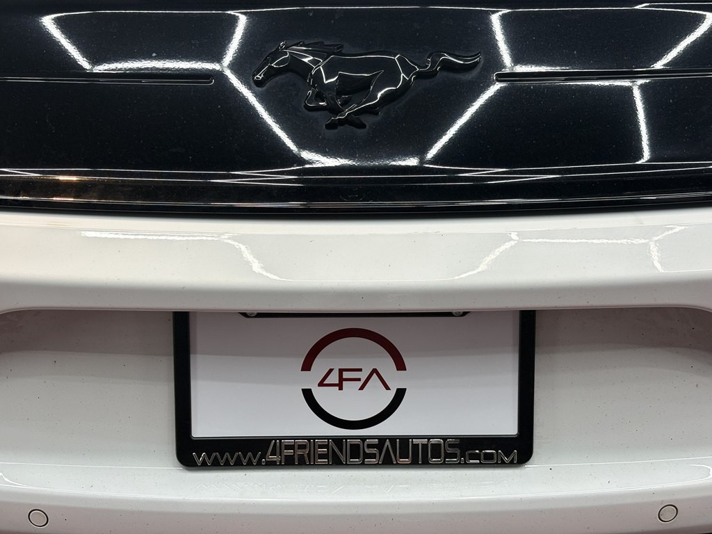 2021 Ford Mustang Image 23