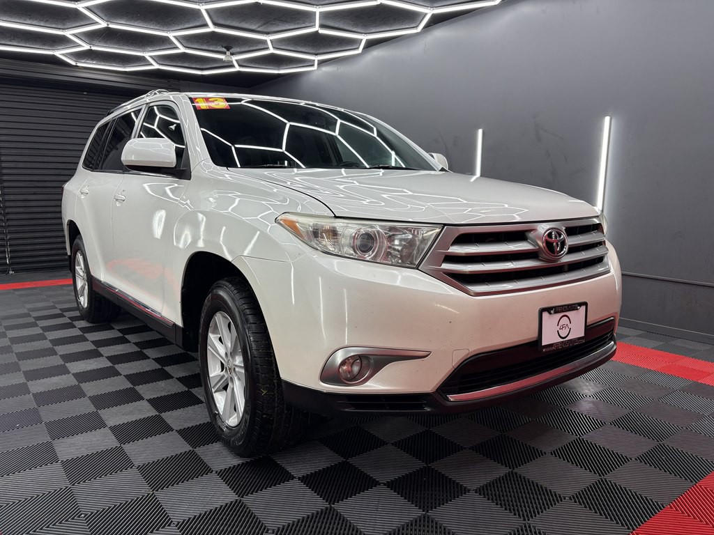 2013 Toyota Highlander Image 3