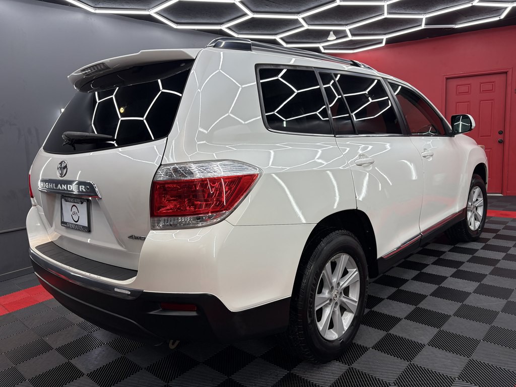 2013 Toyota Highlander Image 4