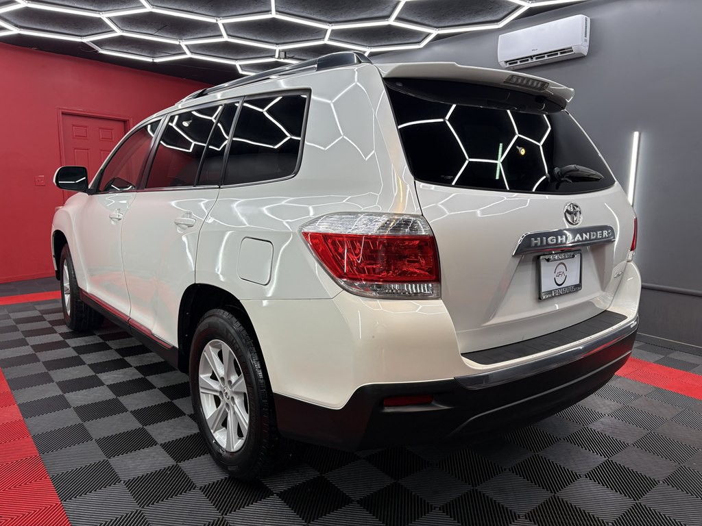 2013 Toyota Highlander Image 6