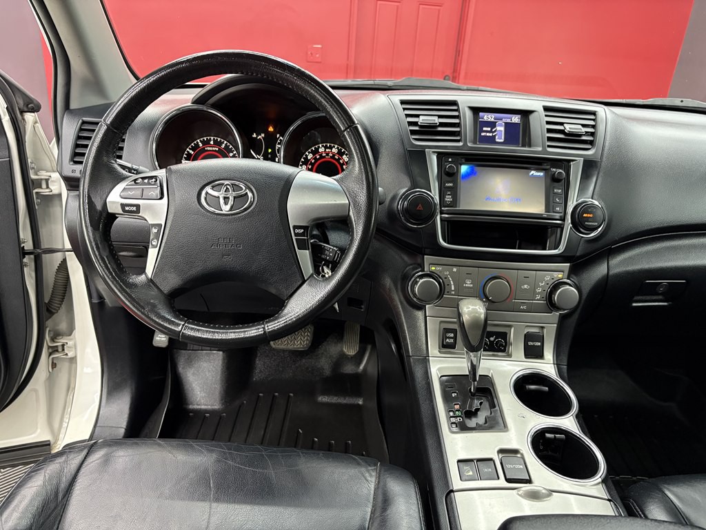 2013 Toyota Highlander Image 14
