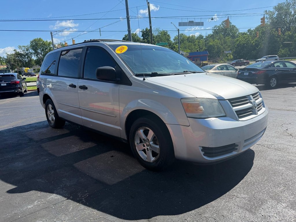 2008 Dodge Grand Caravan Image 1