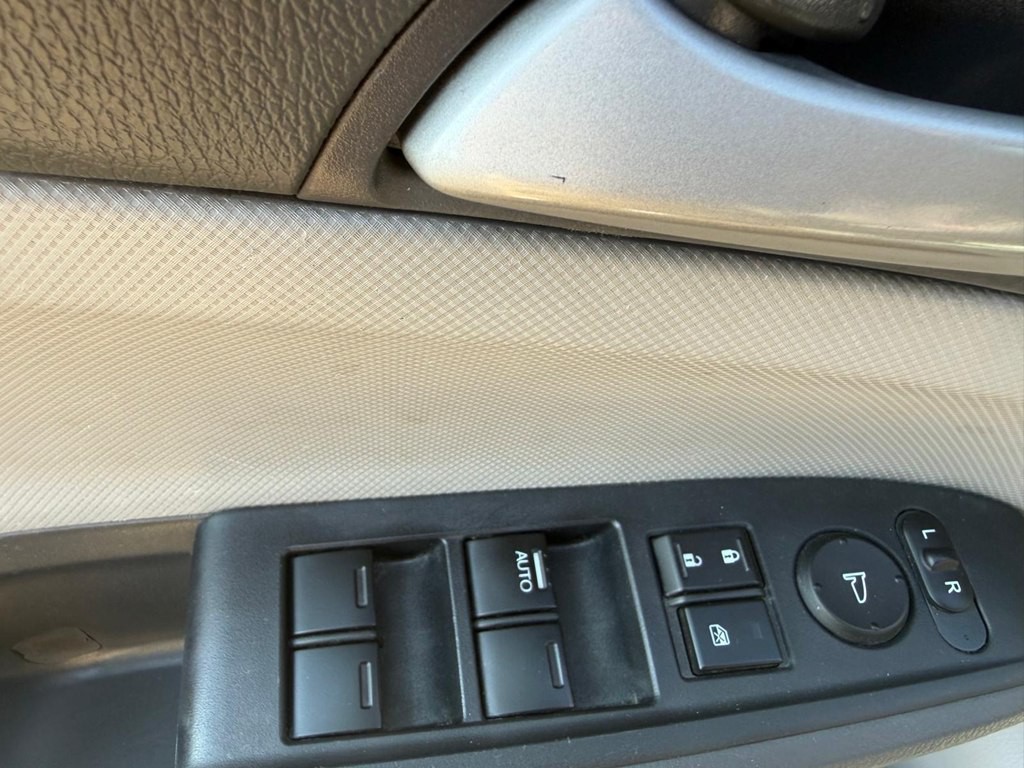 2010 Honda Accord Image 7