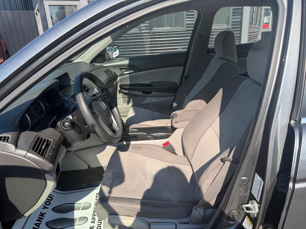 2010 Honda Accord Image 8