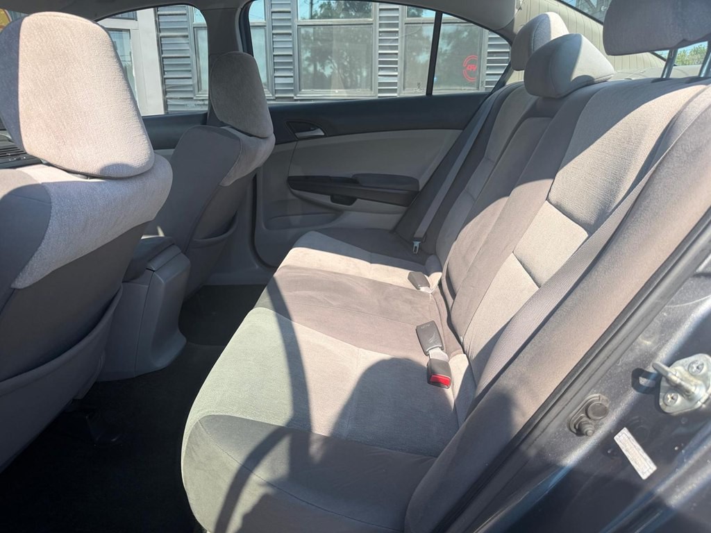 2010 Honda Accord Image 9