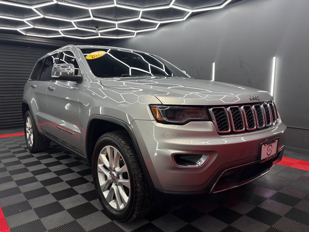 2017 Jeep Grand Cherokee Image 3
