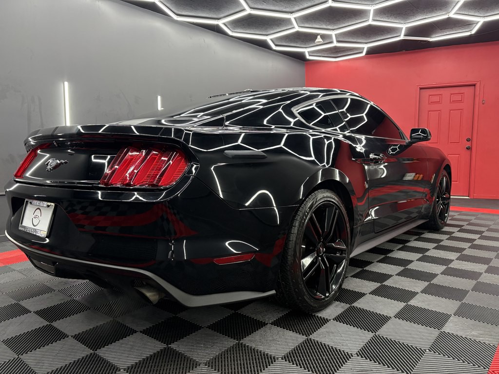 2016 Ford Mustang Image 4