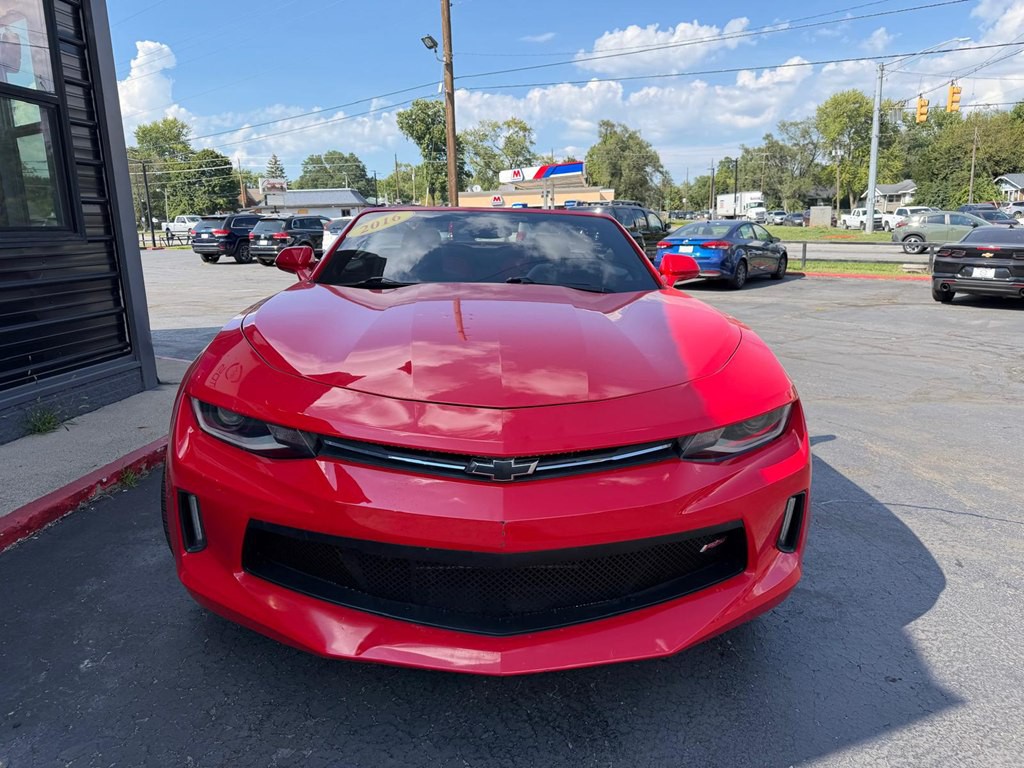 2016 Chevrolet Camaro Image 2