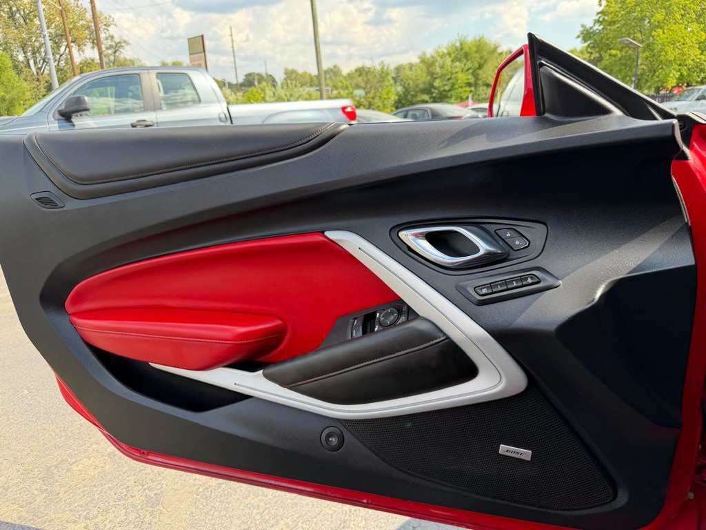 2016 Chevrolet Camaro Image 7