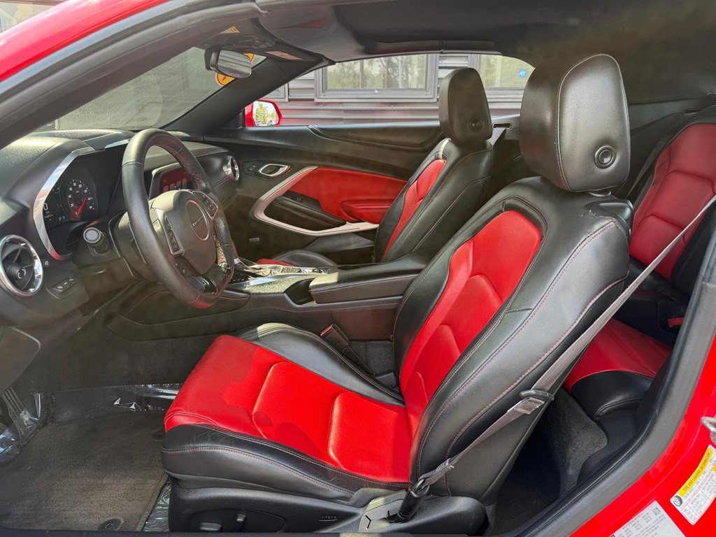 2016 Chevrolet Camaro Image 9