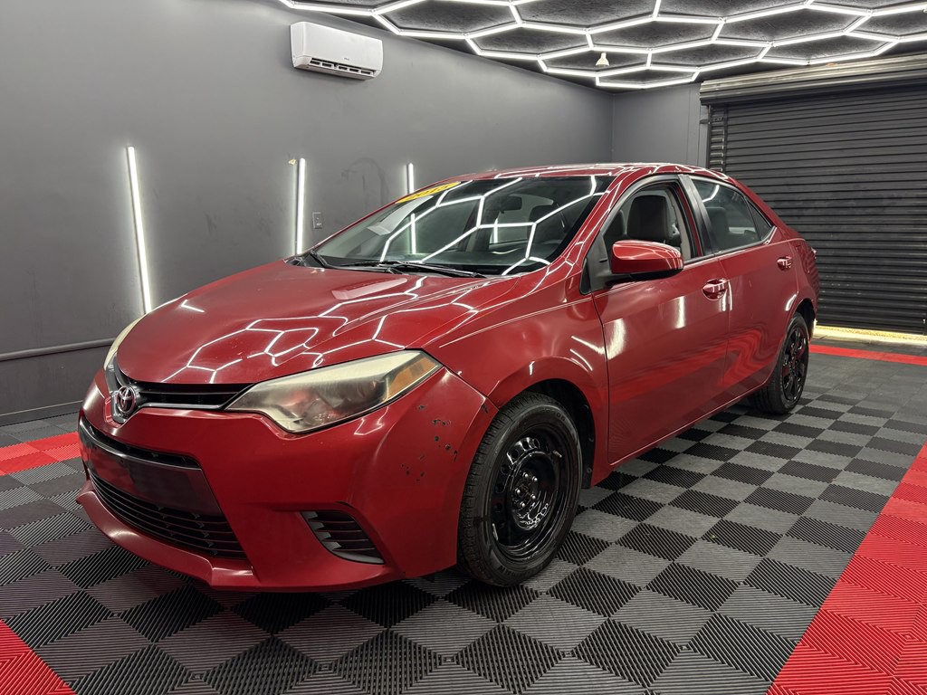 2015 Toyota Corolla Image 1