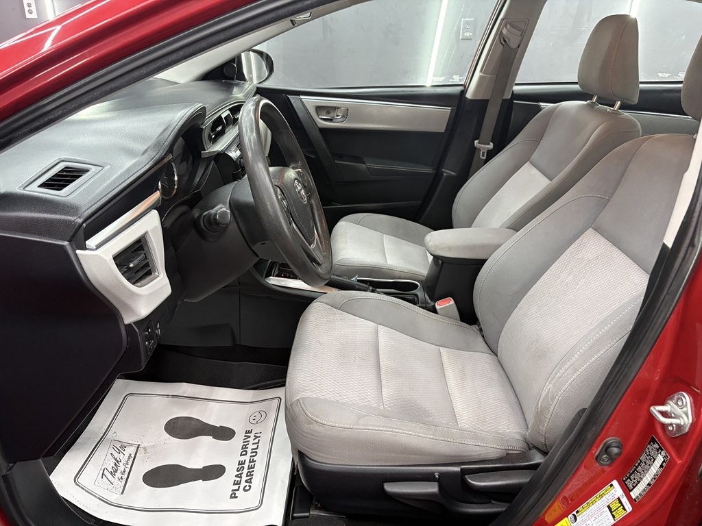 2015 Toyota Corolla Image 8