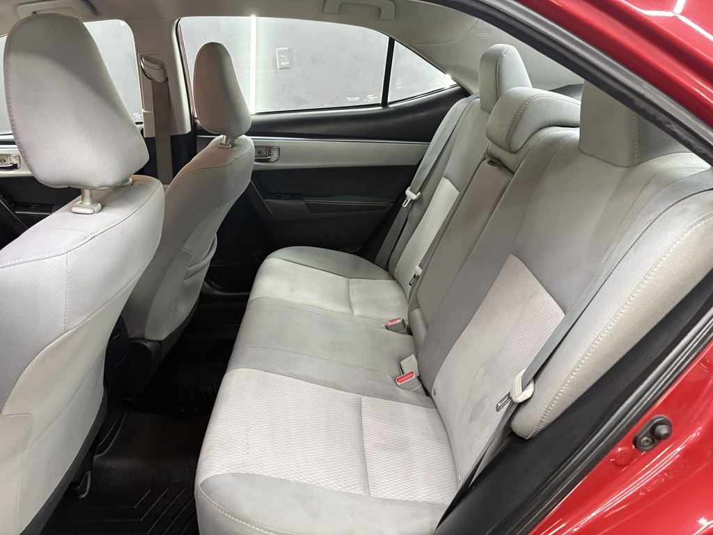 2015 Toyota Corolla Image 10
