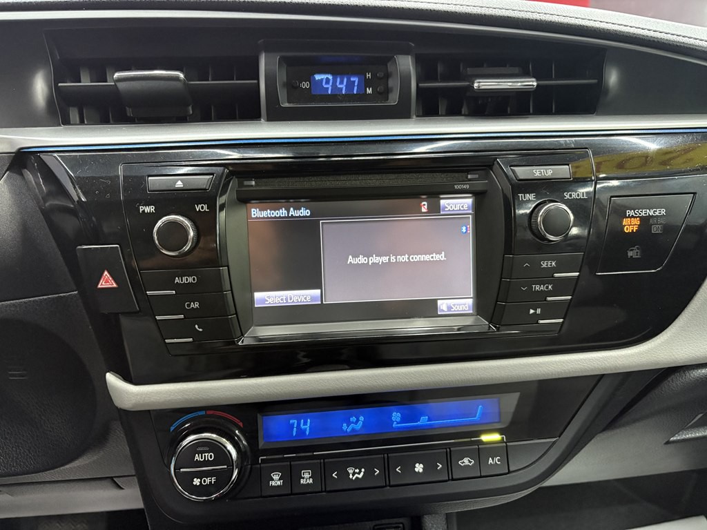 2015 Toyota Corolla Image 16