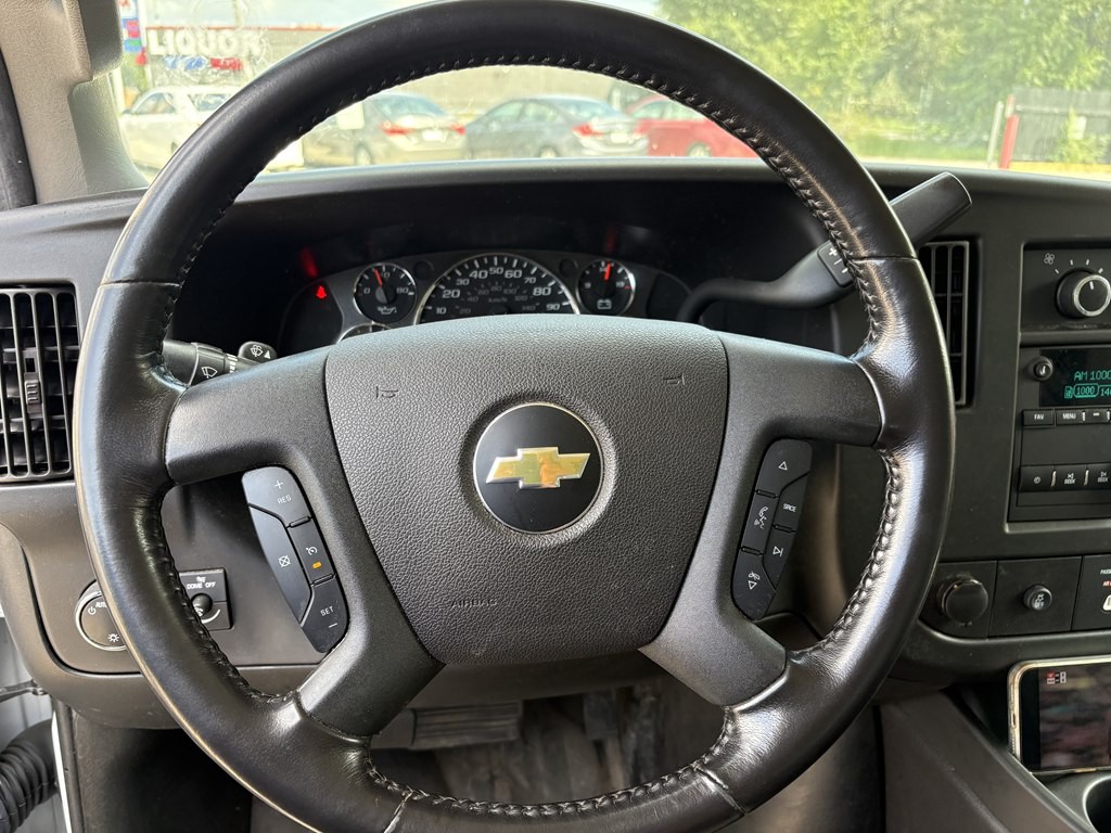 2020 Chevrolet Express Image 10