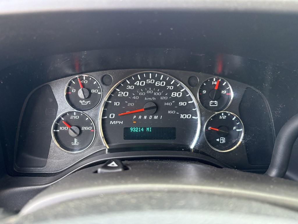 2020 Chevrolet Express Image 11