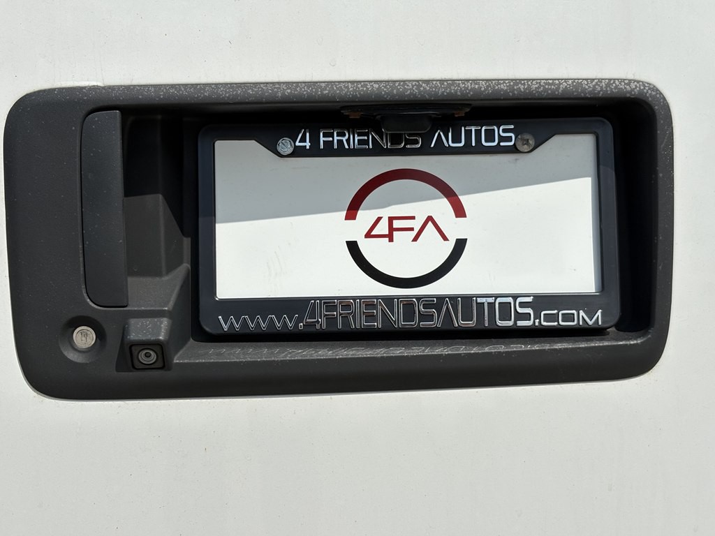 2020 Chevrolet Express Image 17