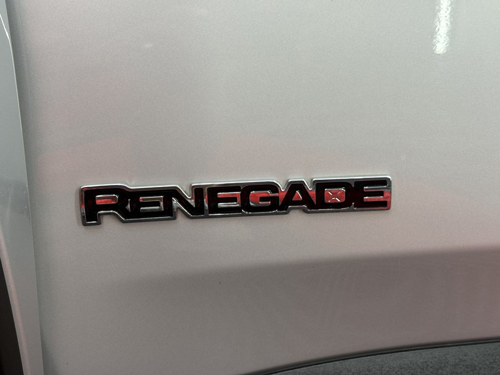 2018 Jeep Renegade Image 32