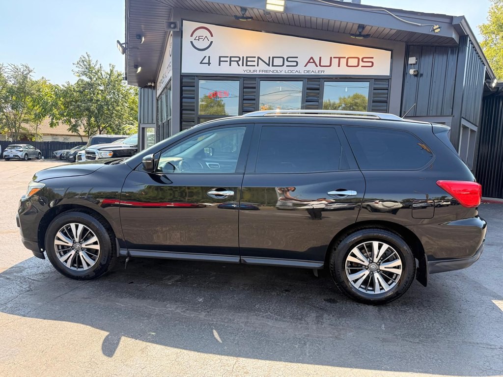 2018 Nissan Pathfinder Image 2