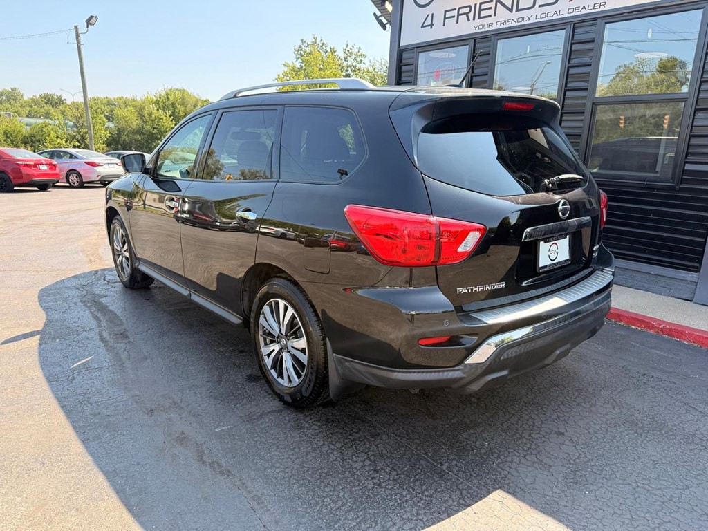 2018 Nissan Pathfinder Image 5
