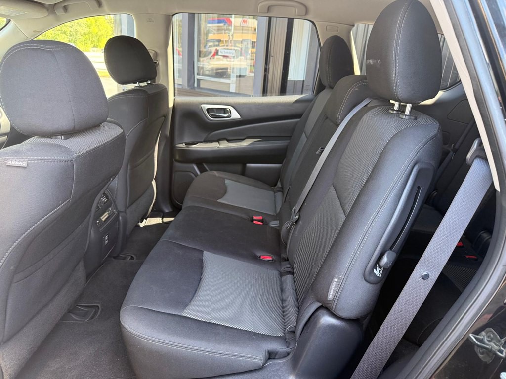 2018 Nissan Pathfinder Image 9