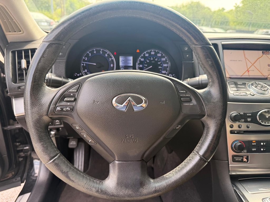 2013 INFINITI G37 Image 9