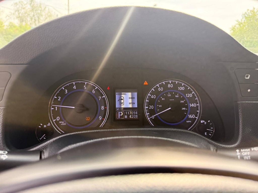 2013 INFINITI G37 Image 10