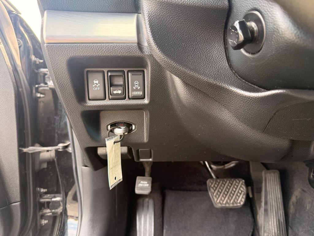 2013 INFINITI G37 Image 11