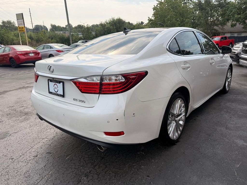 2014 Lexus ES Image 6