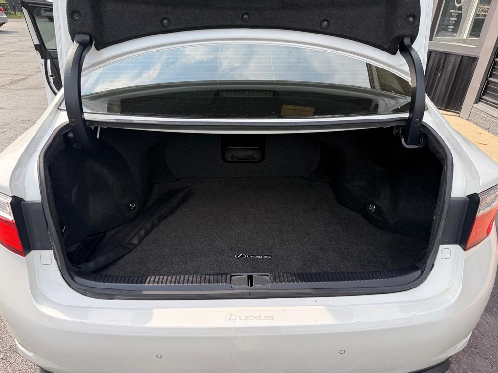 2014 Lexus ES Image 24