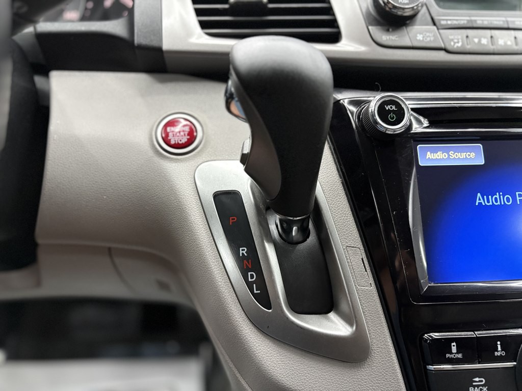 2016 Honda Odyssey Image 21