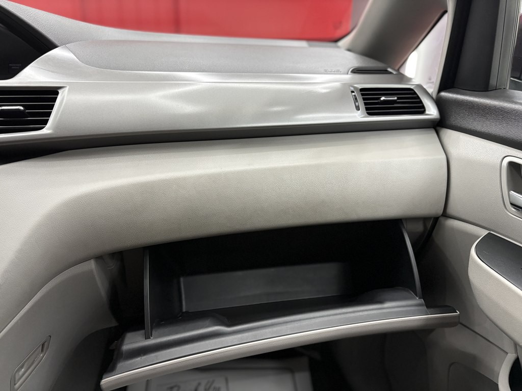 2016 Honda Odyssey Image 27
