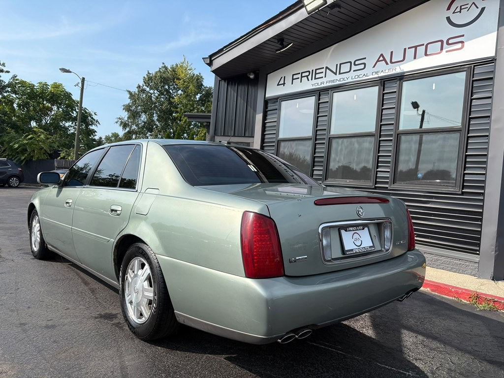 2005 Cadillac DeVille Image 5
