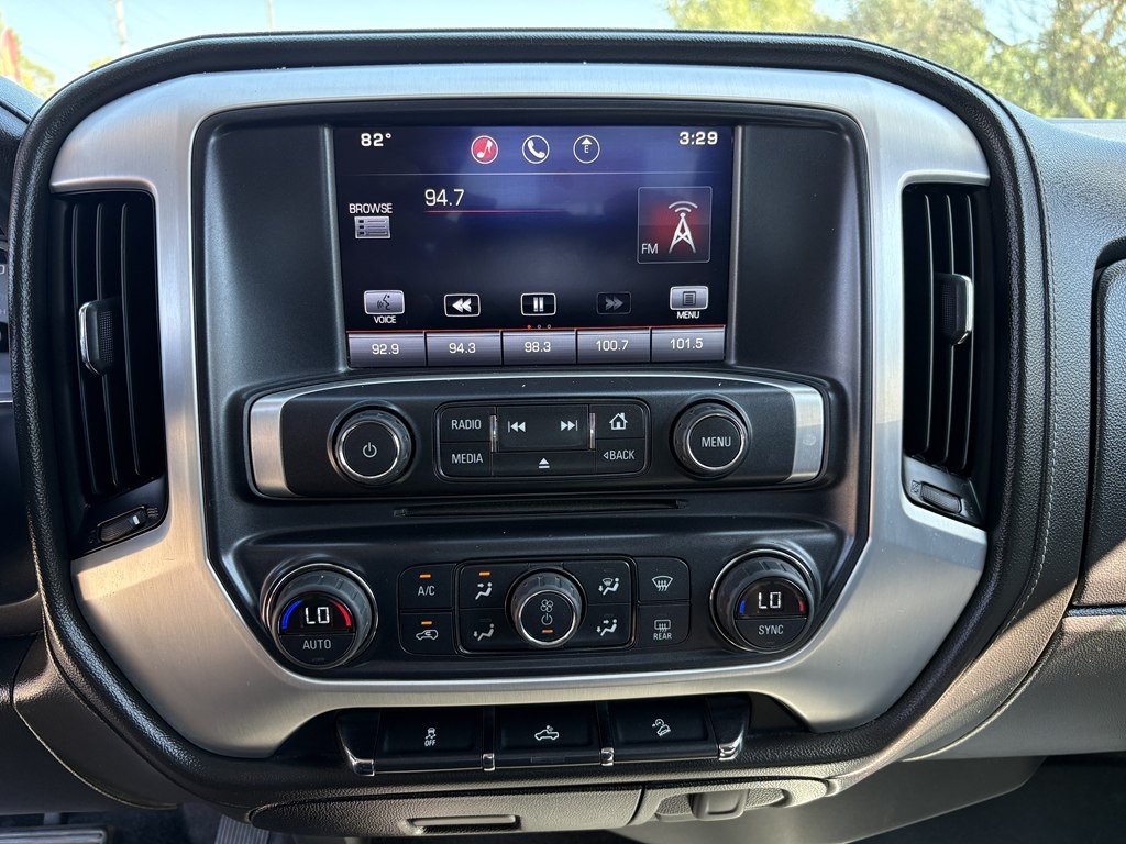2015 GMC Sierra Image 18