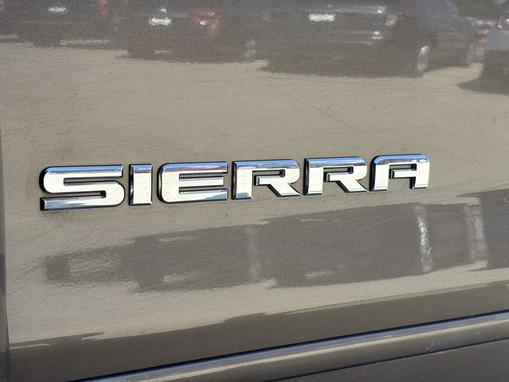 2015 GMC Sierra Image 27