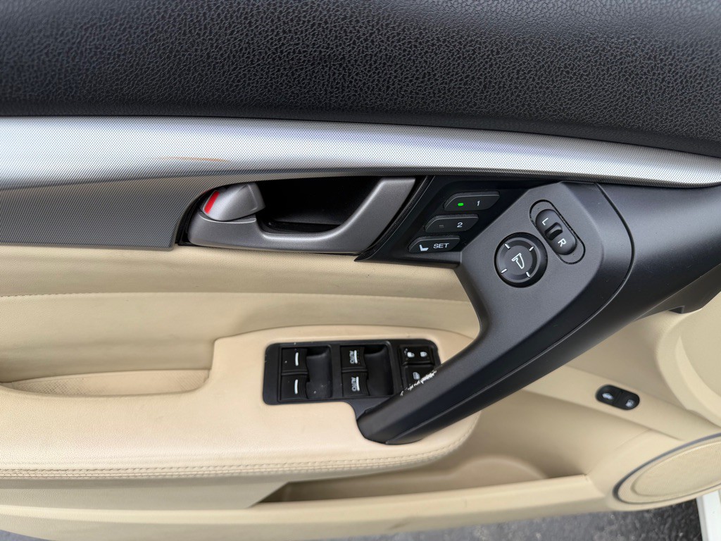2009 Acura TL Image 9